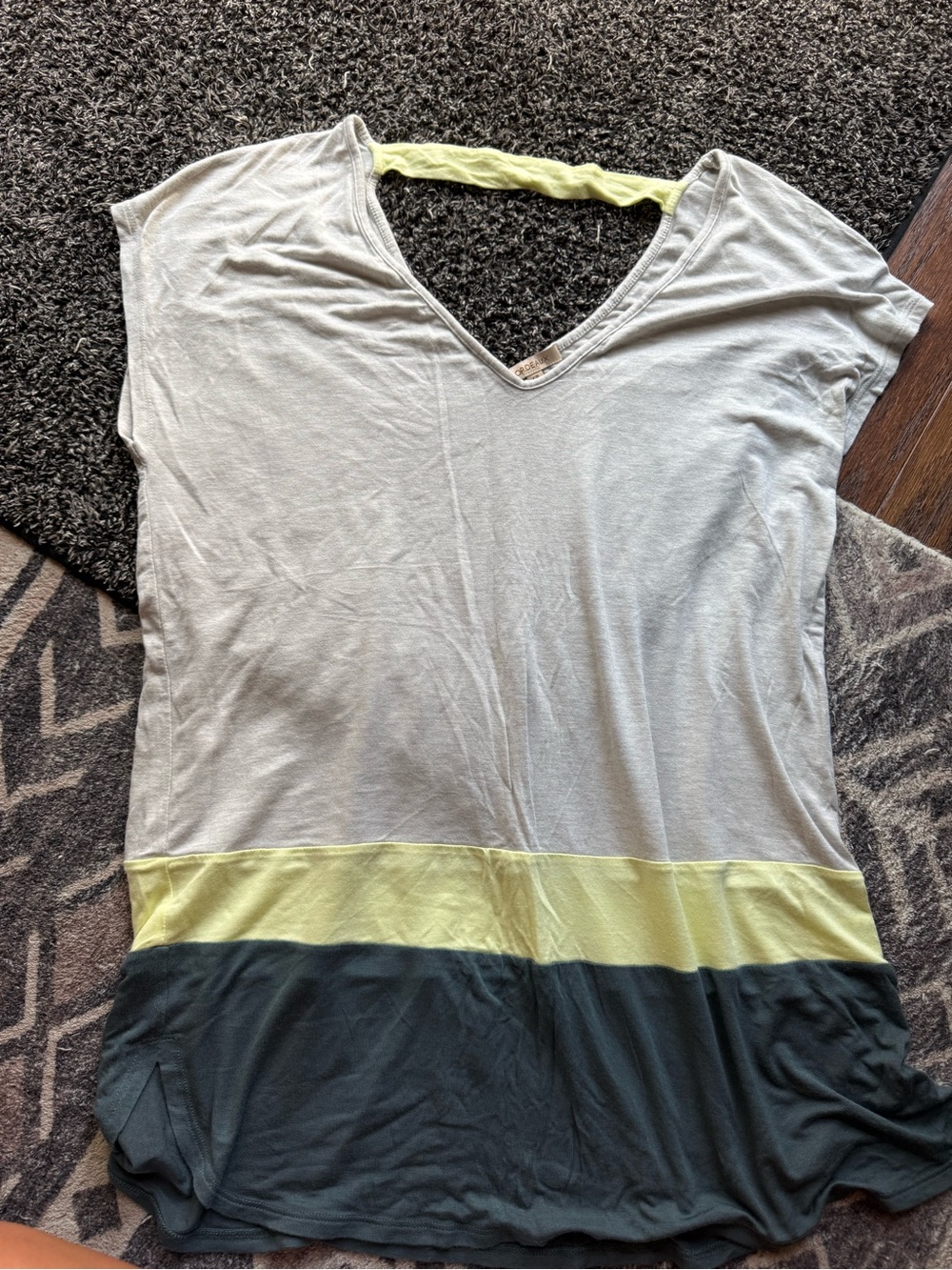 Bordeaux Colorblock V-Neck Tunic in Light Gray, Lime & Dark Green